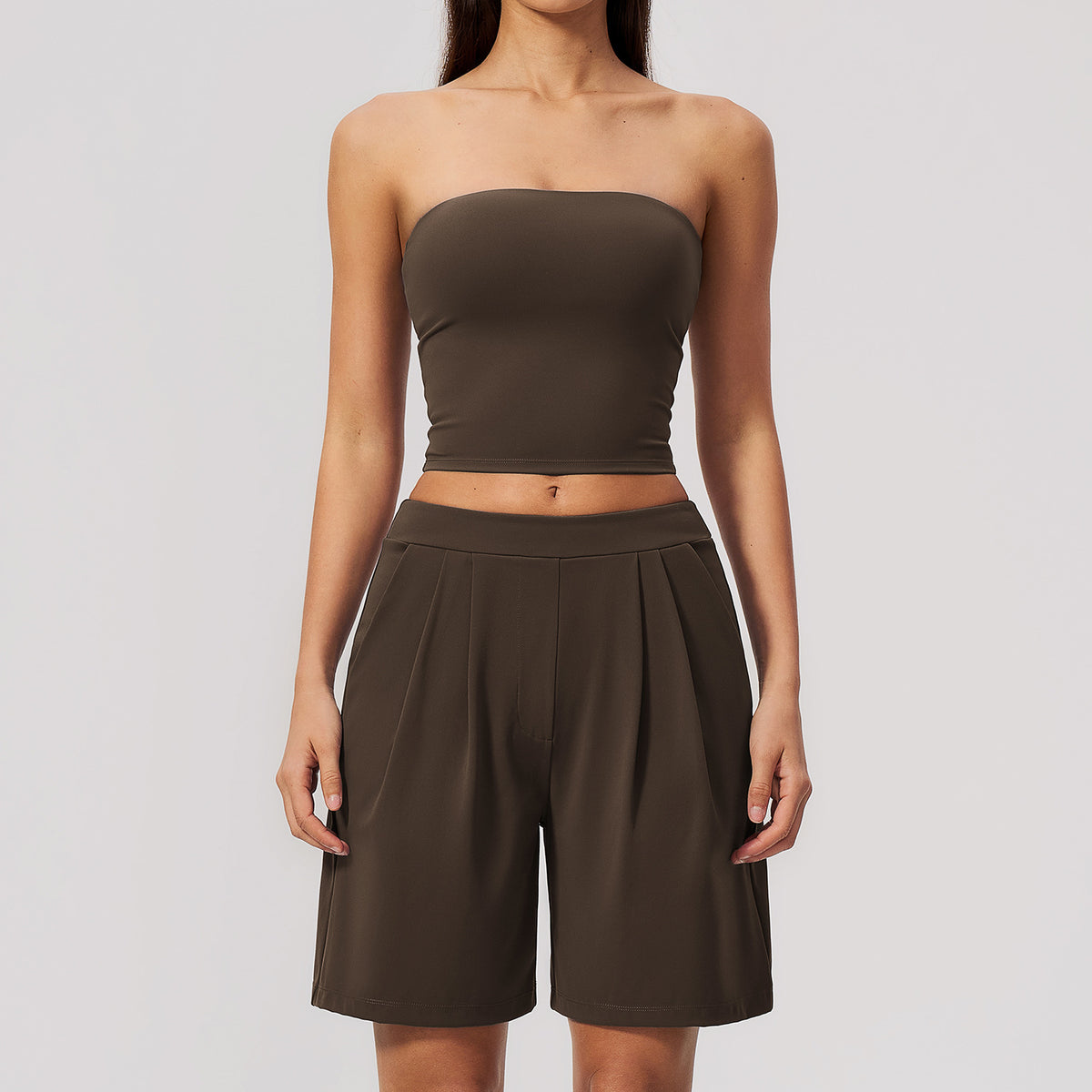 New strapless tank top with breathable and stylish sports shorts fitness set for women