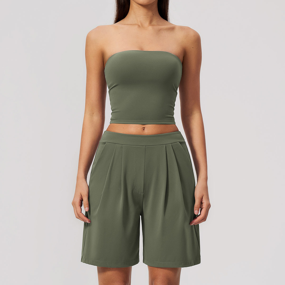 New strapless tank top with breathable and stylish sports shorts fitness set for women